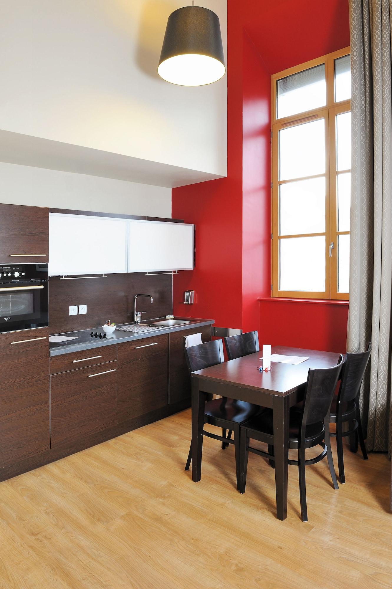 Residhome Grenoble Caserne De Bonne Oda fotoğraf